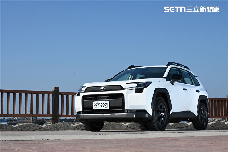 RAV4 ADVENTURE 從科技、安全、動力到舒適性全面進化。（圖／記者鍾釗榛攝影）