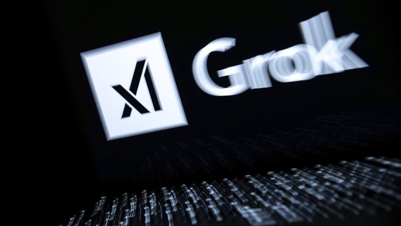 社群平台X宣布，將限制旗下Grok編輯真人照片生成裸露內容。（圖／美聯社／達志影像）