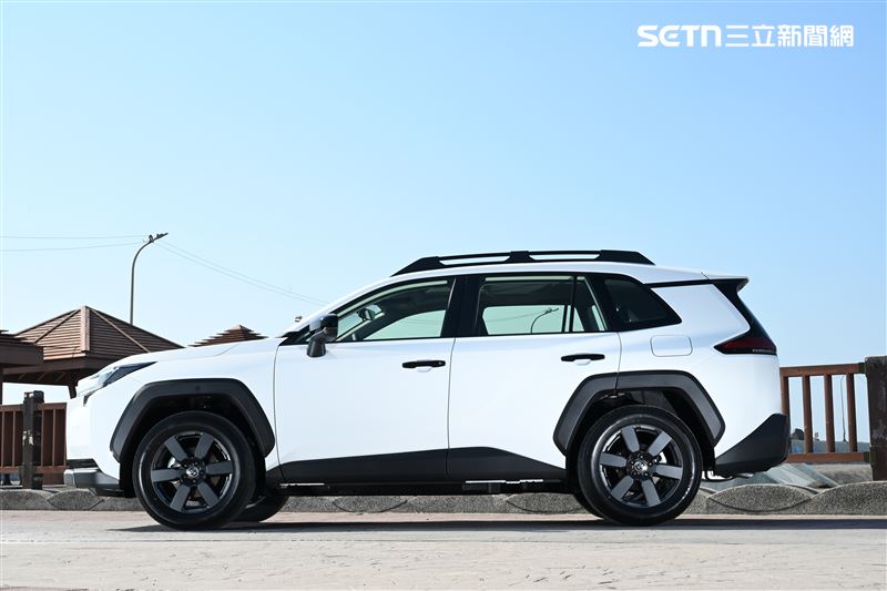 外觀設計主打粗獷、越野的風格。（圖／記者鍾釗榛攝影）