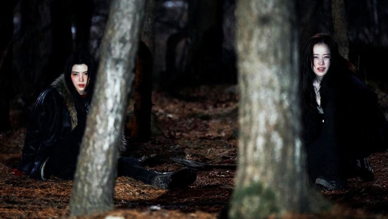 女神拍片寒夜挖墳體力透支　親曝片場心酸