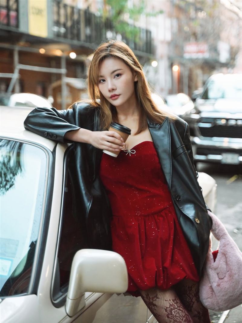 鍾睿心坦率表示自己不介意當第三者。（圖／翻攝自鍾睿心IG）