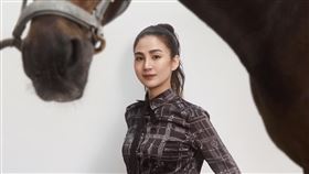 洪小鈴女兒才一出生許多戲劇邀約也跟著來，雖然他很高興大家鼓勵她盡快回歸，但她仍然先婉拒了許多演出機會。（圖／幸星娛樂）