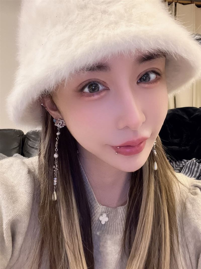 雪碧整形資歷豐富。（圖／翻攝自雪碧IG）