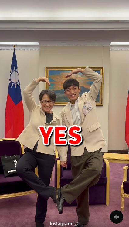 蕭美琴與學生互動。（圖／翻攝自Threads @bikhimhsiao）