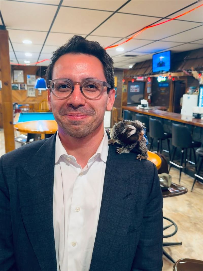 美國佛羅里達州共和黨州長參選人費希白克（James Fishback）。（圖／翻攝自IG）