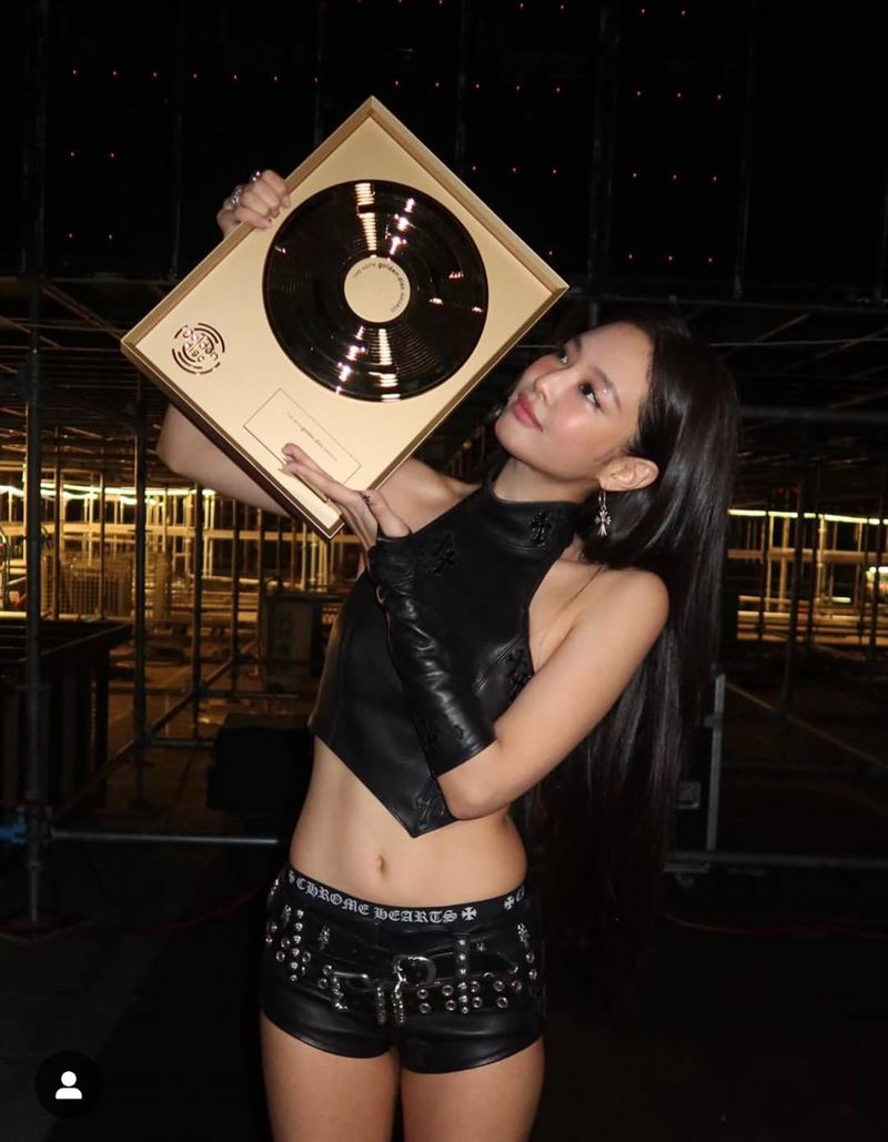 Jennie在金唱片奪下4獎。（圖／翻攝自Jennie IG）