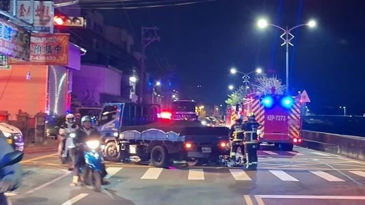 林男慘摔滑行卡在車底下，送醫後仍因傷重不治。（圖／翻攝畫面）