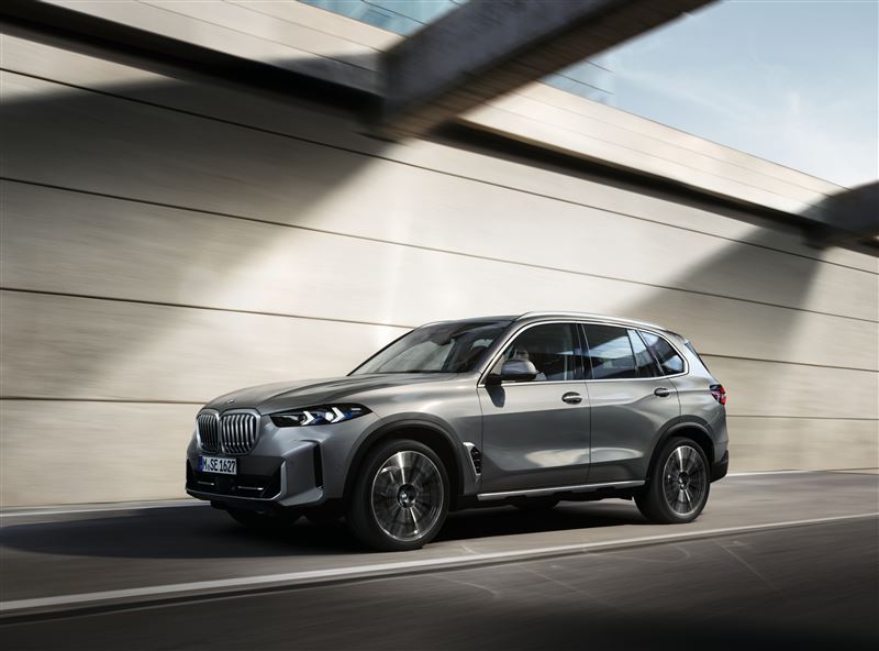 全新BMW X5與X6重新定義大型豪華休旅的高度。（圖／BMW提供）