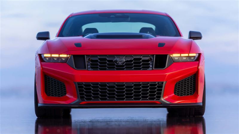 Mustang Dark Horse SC定位介於Dark Horse與815匹馬力的GTD之間。（圖／翻攝Ford網站）