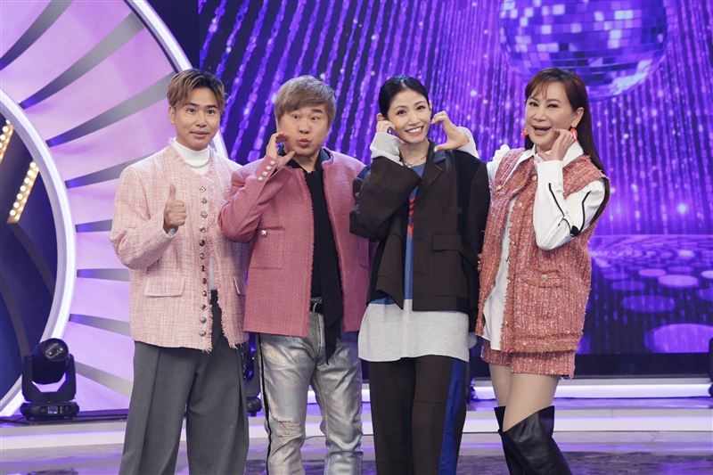 歐弟（左起）、胡瓜、陳亞蘭跟李千娜錄影合照。（圖／記者趙于瑩攝影）