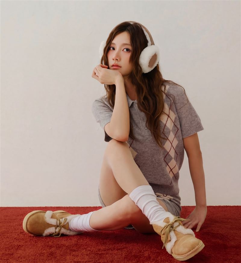 「豆花妹」蔡黃汝2008年因為一張在豆花店打工的照片登上PTT表特版，因此開啟演藝之路。（圖／翻攝自蔡黃汝臉書）