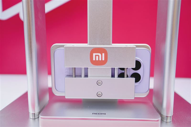 小米REDMI Note 15 Series新品拍照會，現場上演暴力測試