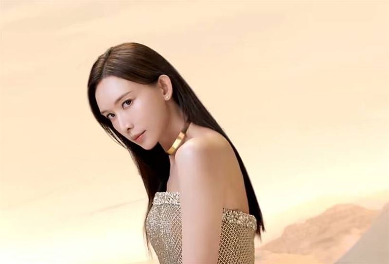 林志玲遭嫌臉蛋變樣。（圖／翻攝自微博）