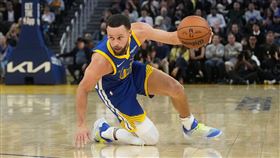 NBA生涯才第3次　柯瑞上半場沒投進三分球