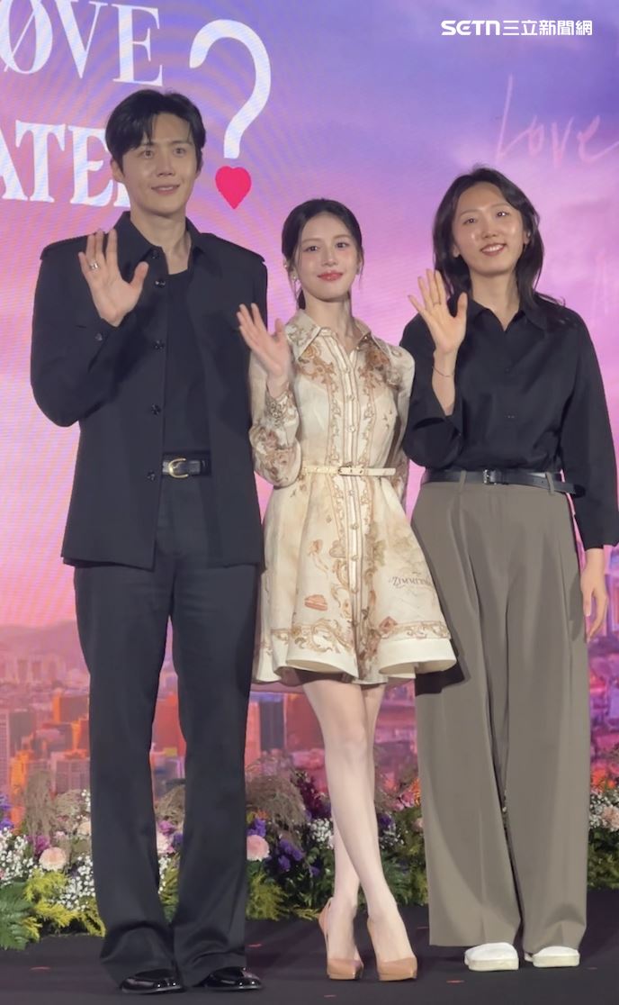 金宣虎、高允貞與導演柳英恩出席雅加達粉絲見面會。（圖／記者林汝珊攝影）