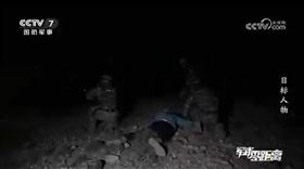 央視節目曝光共軍疑似演練「斬首」台灣領導層。（圖／翻攝自X平台 @Byron_Wan）