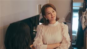 蘇晏霈飾演雙面女租客騙租，穿著名貴品牌。（圖／公視台語台 提供）