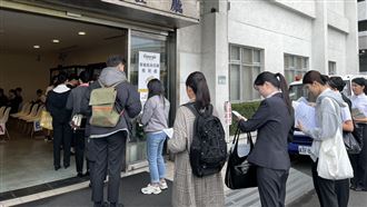 年終10個月！虎航招60名空服員2400人報名