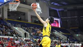 TPBL例行賽，中信特攻後衛謝亞軒快攻上籃。（圖／記者劉彥池攝影）