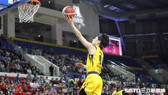 謝亞軒復活轟進19分　特攻斷夢想家9連勝