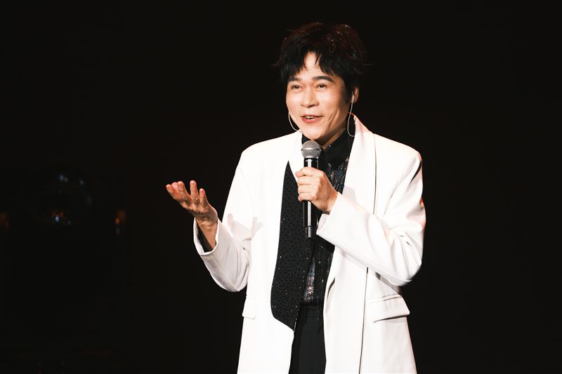 洪榮宏在高雄開唱，總統賴清德驚喜現身。（圖／阿爾發音樂提供）