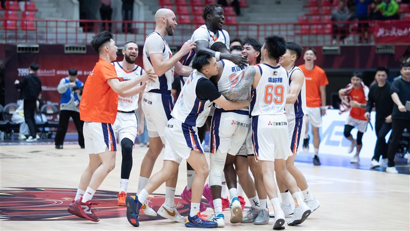 葛拉漢絕殺獵鷹　領航猿平聯盟紀錄10連勝