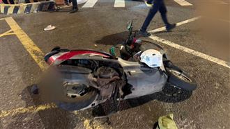 三峽死亡車禍！媽載女兒碰撞貨車 1死1傷