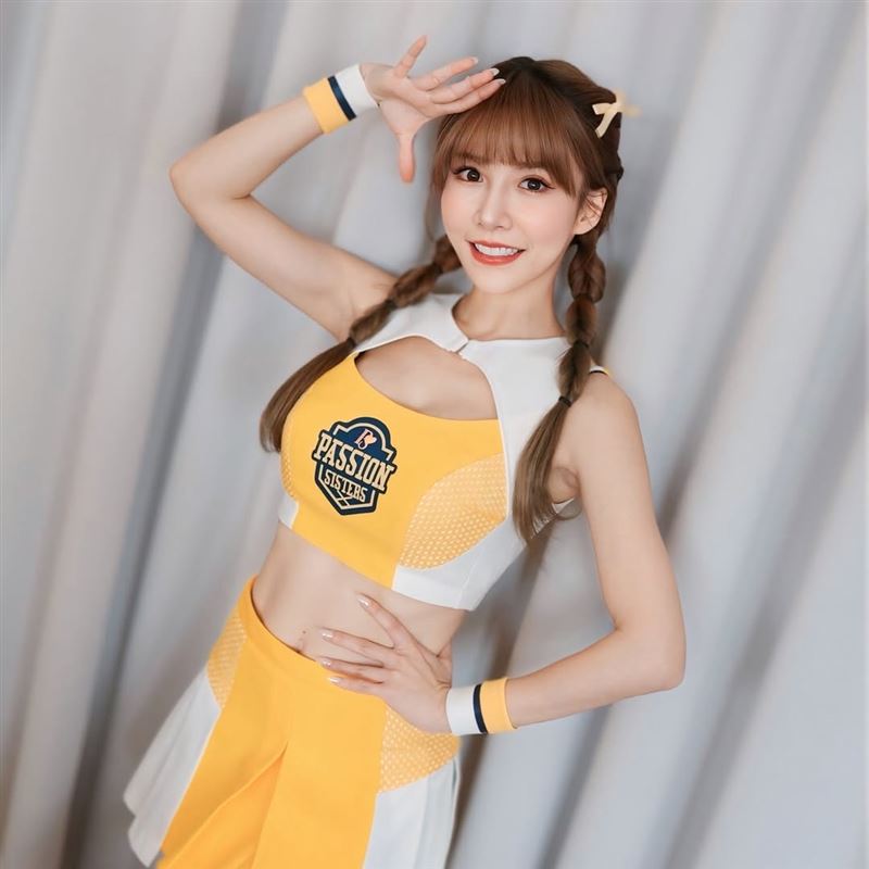 中信兄弟啦啦隊成員牛奶近日揭露自己車底遭不明人士安裝GPS定位器。（圖／翻攝自IG @milk821125 IG）