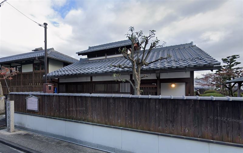 網友指出這處公廁位於滋賀縣近江八幡市。（圖／翻攝自Google Maps）