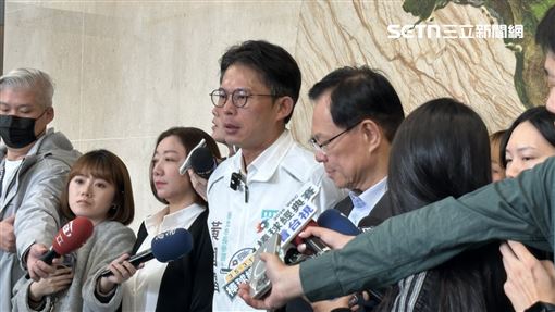 在心虛什麼？卓冠廷：黃國昌自己抹紅自己