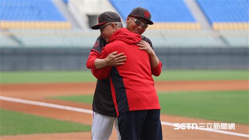 古久保健二亮相獲歡呼　也有球團邀約回台