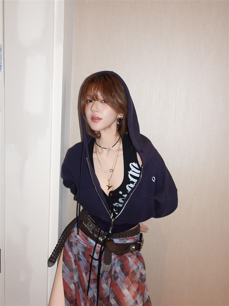 趙露思擔任王鶴棣演唱會嘉賓。（圖／翻攝自抖音）