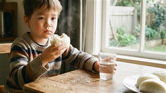 從小吃饅頭配開水　他30歲前存款達8位數