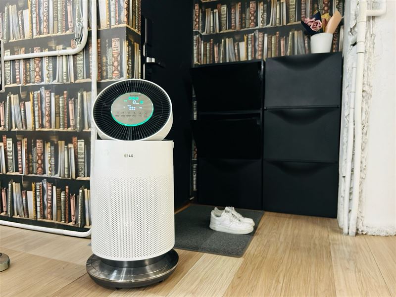 年前將鞋櫃整理乾淨、破鞋丟棄，也可將空淨機放在靠近玄關處。（圖／486團購提供）