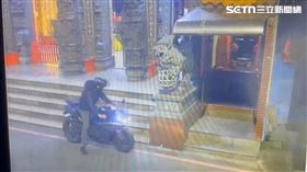 香油錢,竊賊,重機,彰化,彰山宮（圖／翻攝畫面）