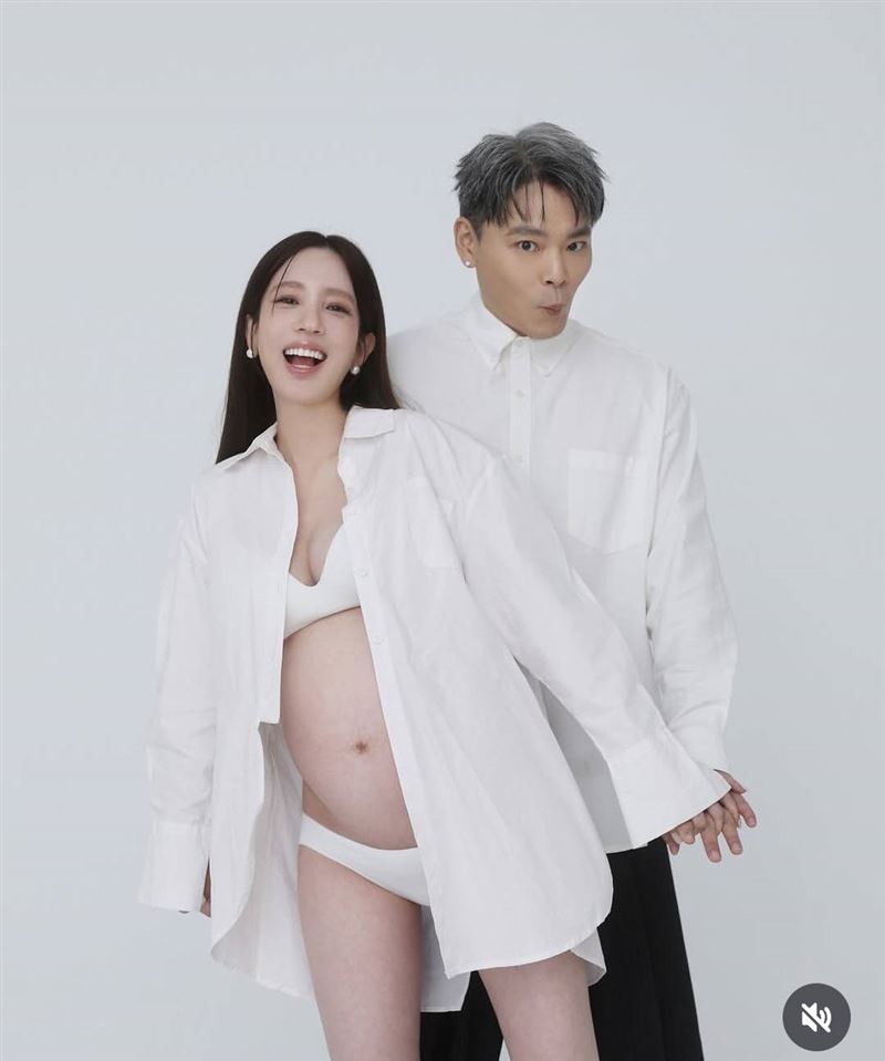 愛雅目前懷胎8個月。（圖／翻攝自愛雅IG）