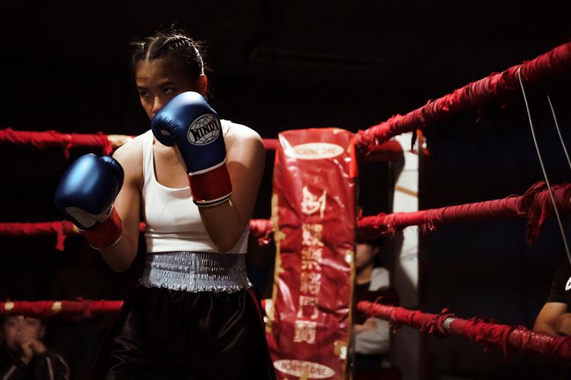 林怡婷為戲增肌苦練拳擊。（圖／華映娛樂提供）