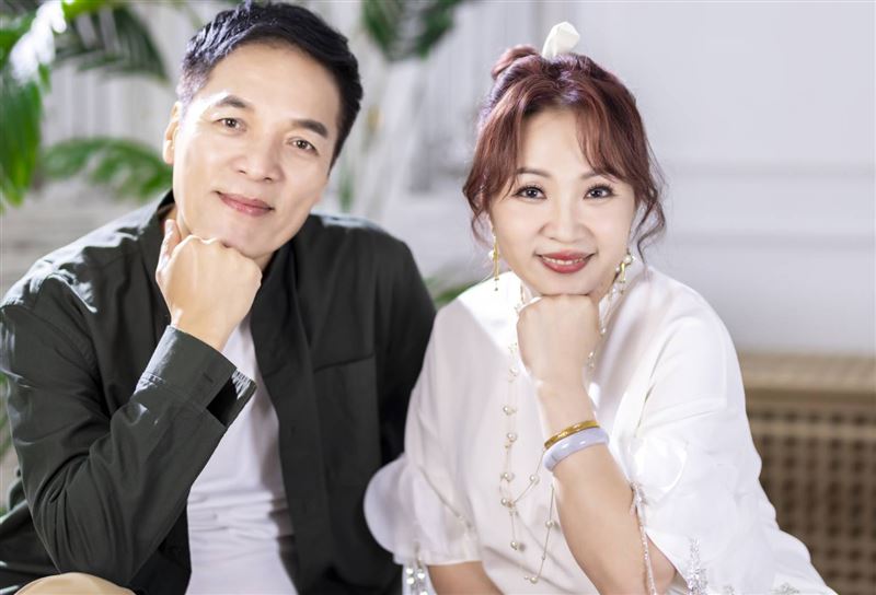 小貞姐姐邀請朱永德合作。（圖／小貞姐姐提供）