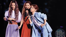 S.H.E三人感情超好，即使各自單飛後，姐妹情誼依然堅固。左起Hebe、Selina、Ella。