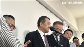 顧立雄受訪。（圖／記者詹宜庭攝影）