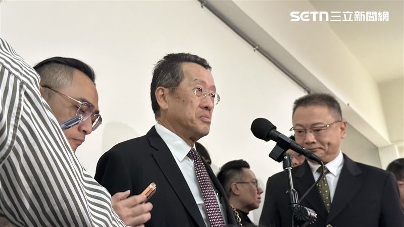 顧立雄受訪。（圖／記者詹宜庭攝影）