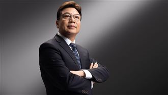 劉和然：盼與李四川見面，2/17前決定人選