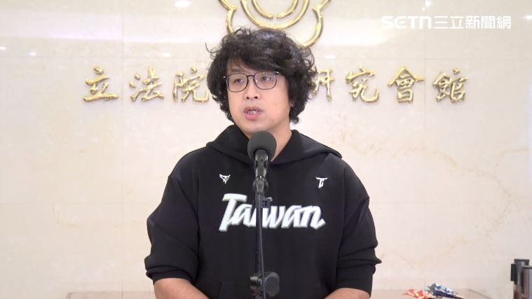 針對黃國昌帶出機密資料掀起的爭議，沈伯洋最新回應。（圖／翻攝畫面）