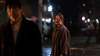 桂綸鎂街頭大吼西島秀俊　她親曝幕後祕辛