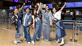 浩子（左起）、陳隨意、隋唐、藍正龍、千千。