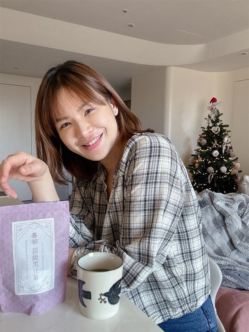 陳沂評論洪詩婆家狀況，直言女權人士「管太多」。（圖／翻攝自陳沂臉書）