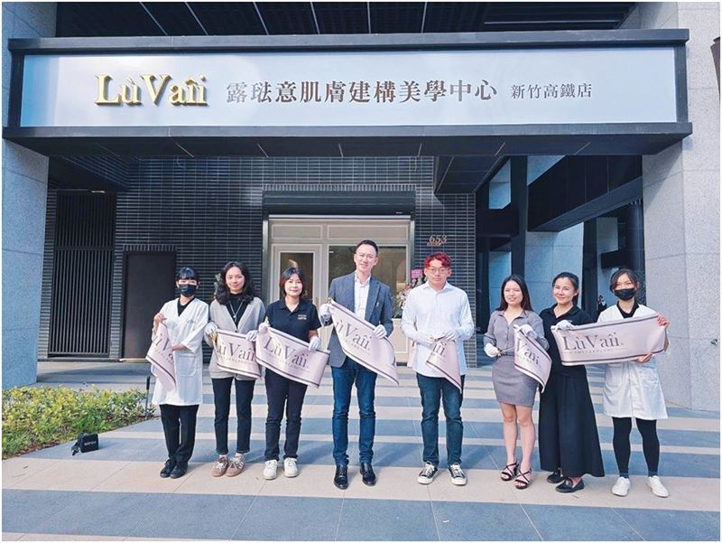 竹科工程師跨界經營露琺意，新竹高鐵店正式啟動。(圖／業者提供）