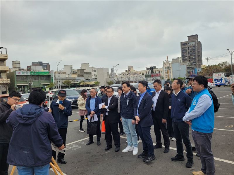 立法院交通委員會考察樹林頭公園停車場現勘。（圖／交通部提供）