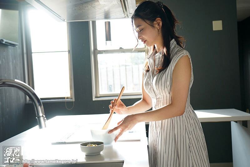 29歲人妻涉澤莉惠琉因為性慾太過旺盛，於是出道成為AV女優。（圖／翻攝自Ｘ）