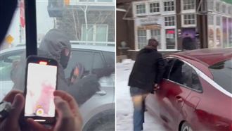 美國暴動　記者相機被搶怒了：政府快掃盪